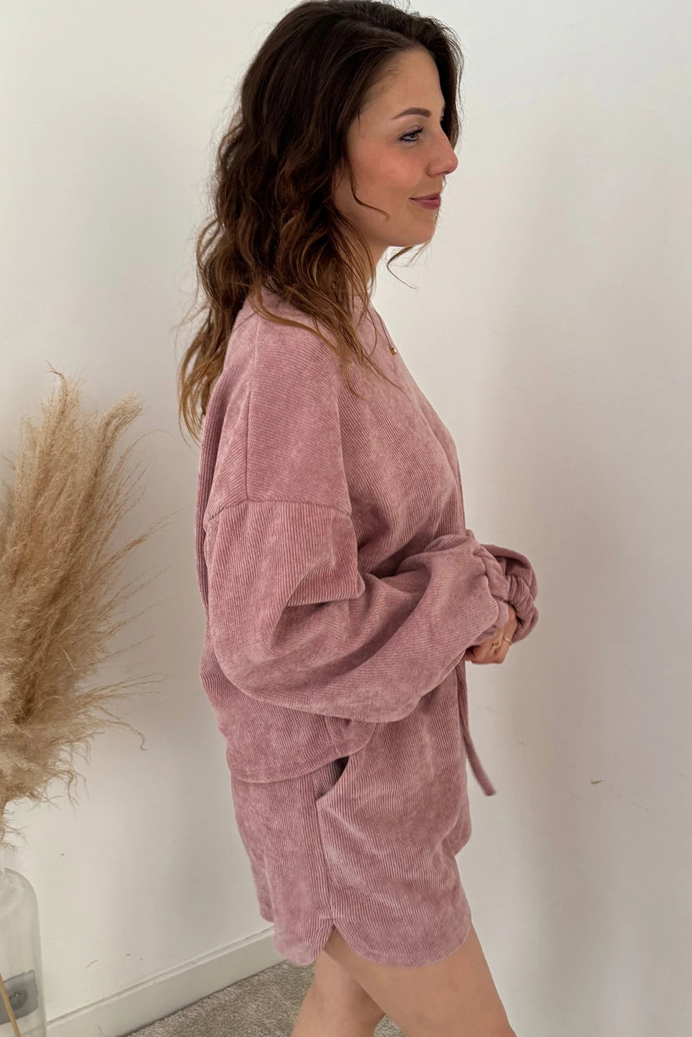 Fushia Solid Color Textured Knit Drop Shoulder Pullover Drawstring Shorts Set image 3